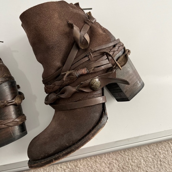 Freebird FB CAIRO Dark Brown Ankle Booties with Braided Straps - Picture 5 of 11